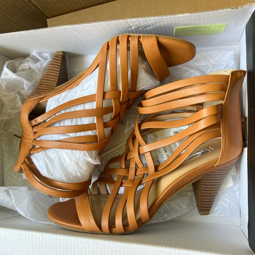 INC LADIES sandals! Never worn! Very cute for spring/summer! Size 6.5
